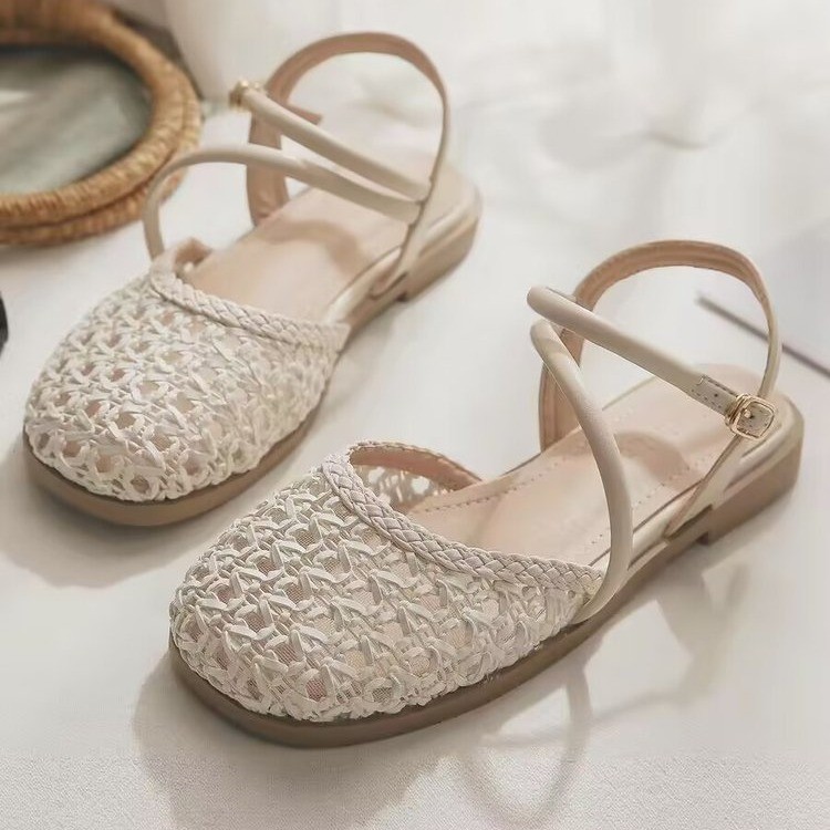 Sandals - Geschlossene Sandalen im französischen Stil für