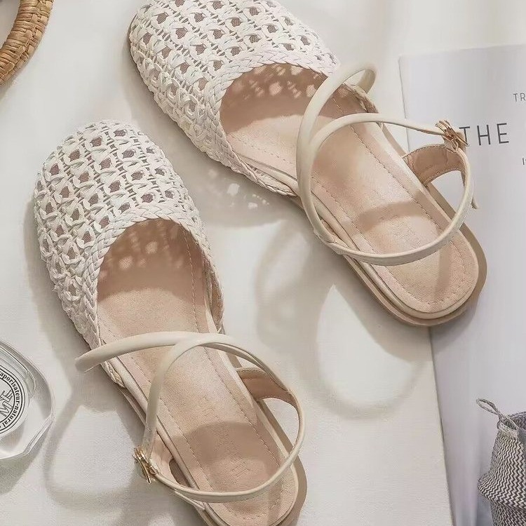 Geschlossene Sandalen im franz – Sandals Bewertung und Preis
